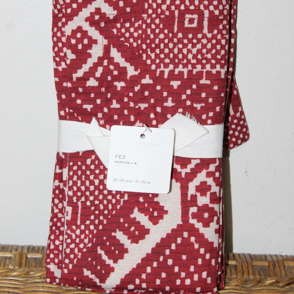 Pottery Barn. Fez Cotton Napkins. Set of 4.  Sz. 20"x20"